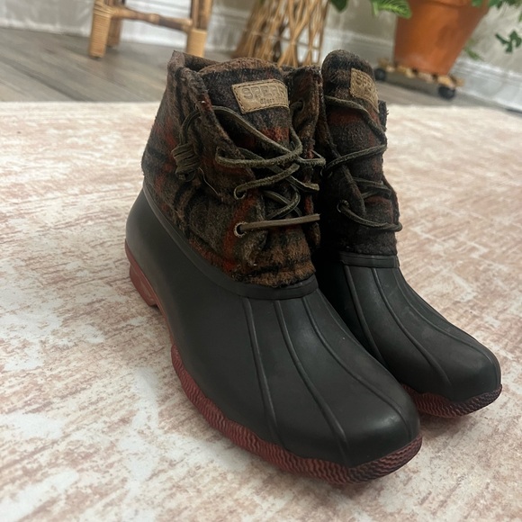 Women’s Sperry Top Slider Saltwater Short Rain Boot - Picture 1 of 5